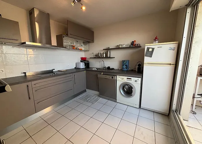 Apartman T4 En Front De Pour 6 Pers Avec Climatisation Et Parking A Narbonne-plage - Fr-1-795-58