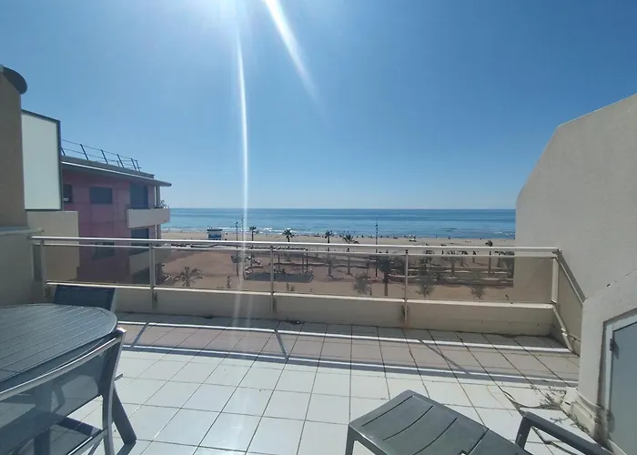 T4 En Front De Pour 6 Pers Avec Climatisation Et Parking A Narbonne-plage - Fr-1-795-58
